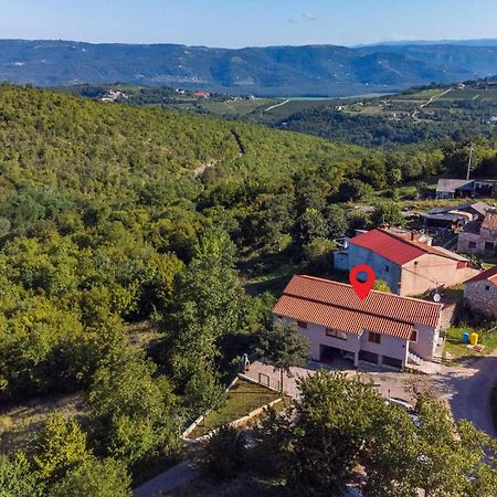 2 Bedroom Amazing Home In Rakotule Экстерьер фото